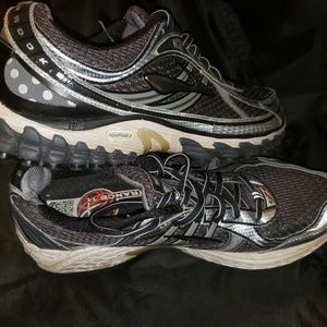 Brooks Trance 11 Mens size 11.5